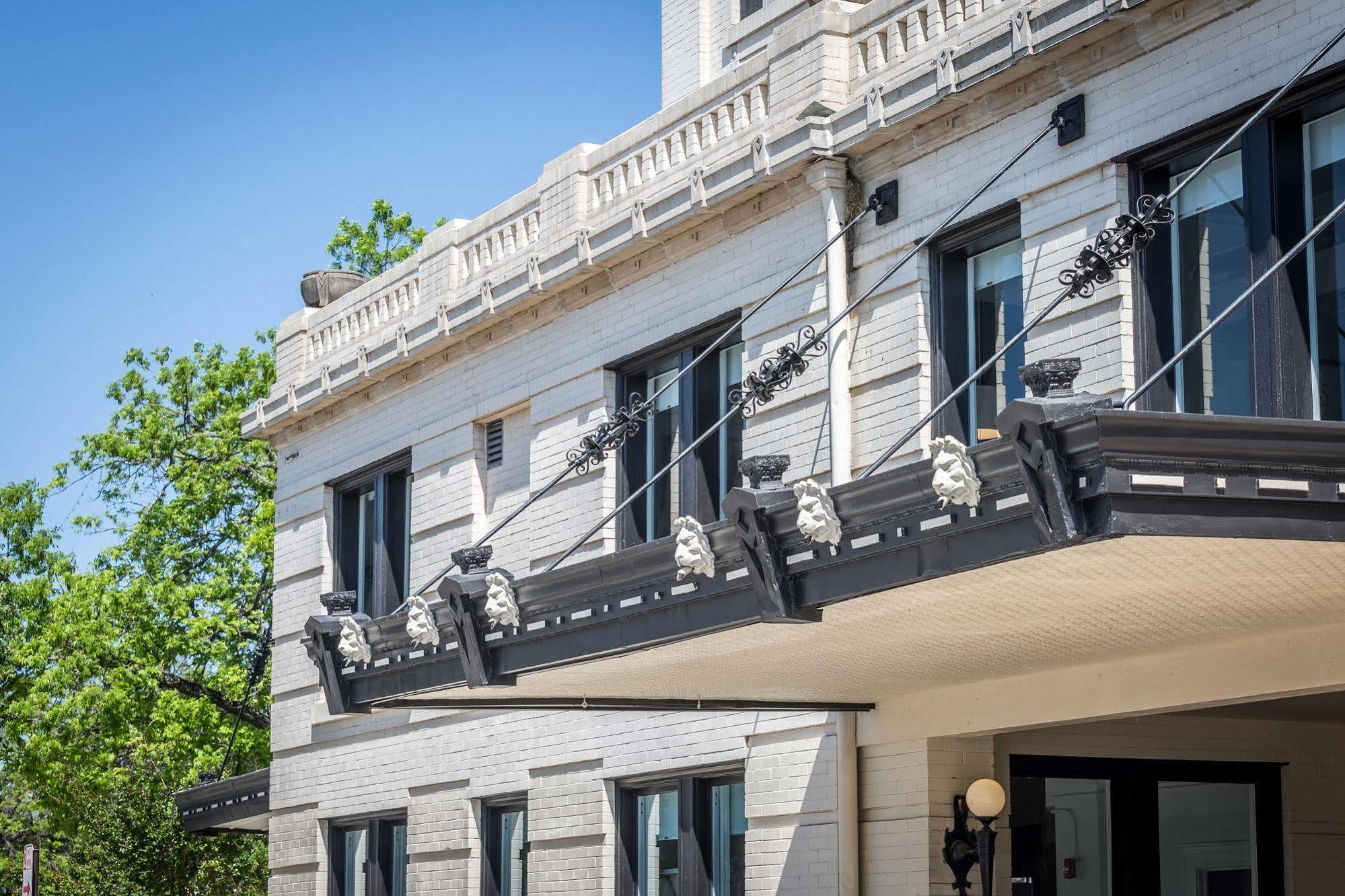 Park Plaza Hotel シギーン エクステリア 写真